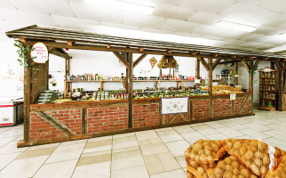 Das ländliche Ambiente lädt zum Einkaufen ein.